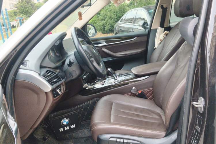 Used BMW X5 2014 xDrive35i Luxury Edition Left Front Seat
