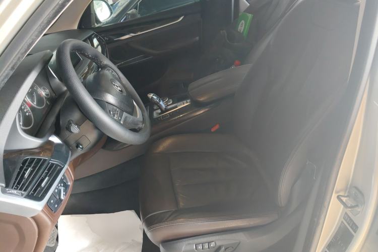 Used BMW X5 2014 xDrive35i Elegant Edition Left Front Seat