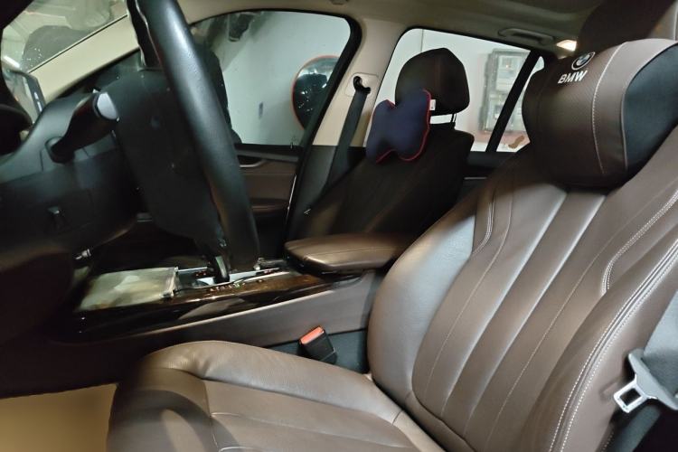 Used BMW X5 2014 xDrive35i Elegant Edition Left Front Seat