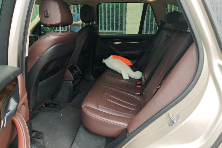 Used BMW X5 2014 xDrive35i Elegant Edition Left Rear Seat
