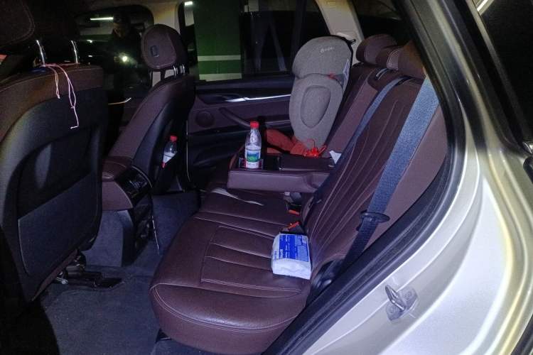 Used BMW X5 2014 xDrive35i Luxury Edition Left Rear Seat