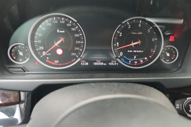 Used BMW X5 2014 xDrive35i Elegant Edition Odometer Close Up