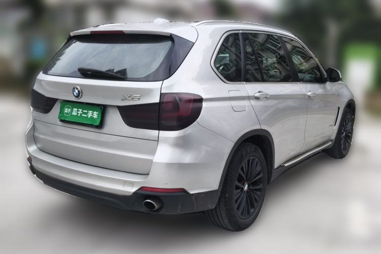 Used BMW X5 2014 xDrive35i Luxury Edition Rear Right 45 Deg