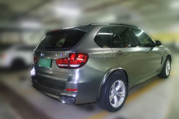 Used BMW X5 2014 xDrive35i Luxury Edition Rear Right 45 Deg