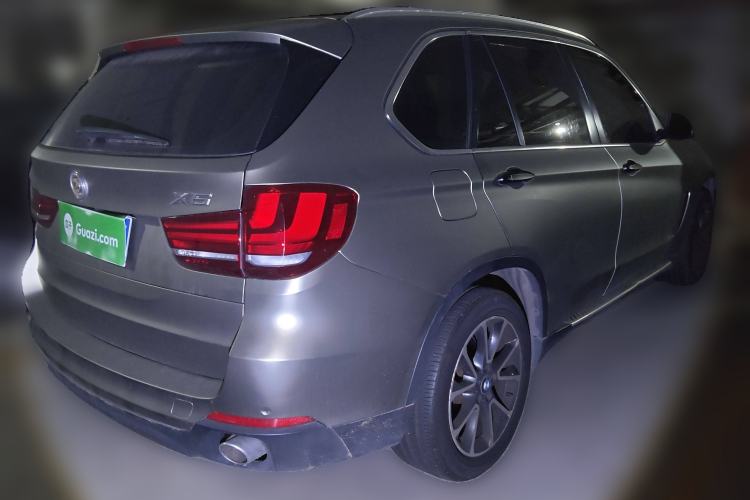 Used BMW X5 2014 xDrive35i Leading Model Rear Right 45 Deg