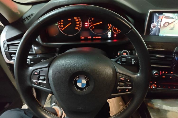 Used BMW X5 2014 xDrive35i Elegant Edition Steering Wheel