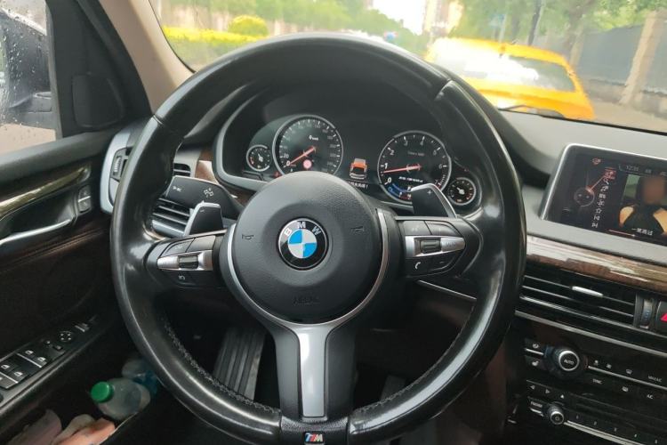 Used BMW X5 2014 xDrive35i Elegant Edition Steering Wheel