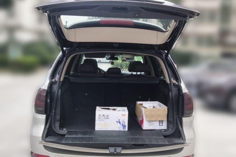 Used BMW X5 2014 xDrive35i Luxury Edition Trunk