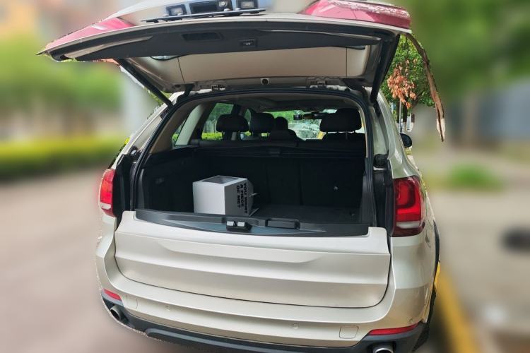 Used BMW X5 2014 xDrive35i Elegant Edition Trunk