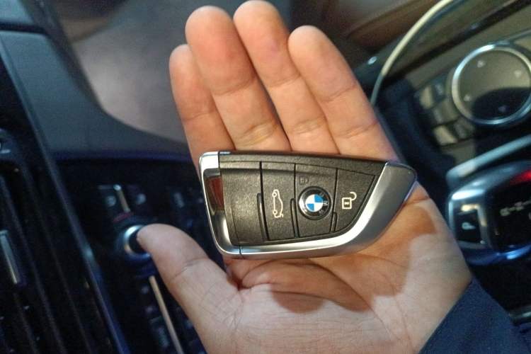 Used BMW X5 2014 xDrive35i Luxury Edition Vehicle Key