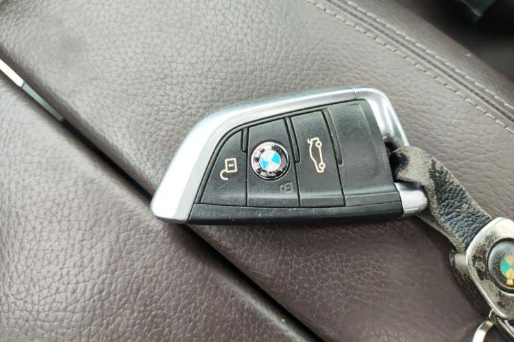 Used BMW X5 2014 xDrive35i Luxury Edition Vehicle Key