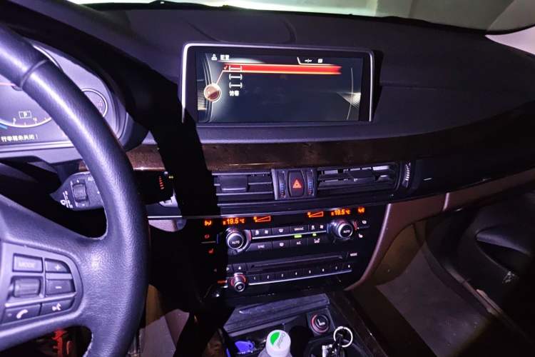 Used BMW X5 2014 xDrive35i Elegant Edition Audio And AC Panel