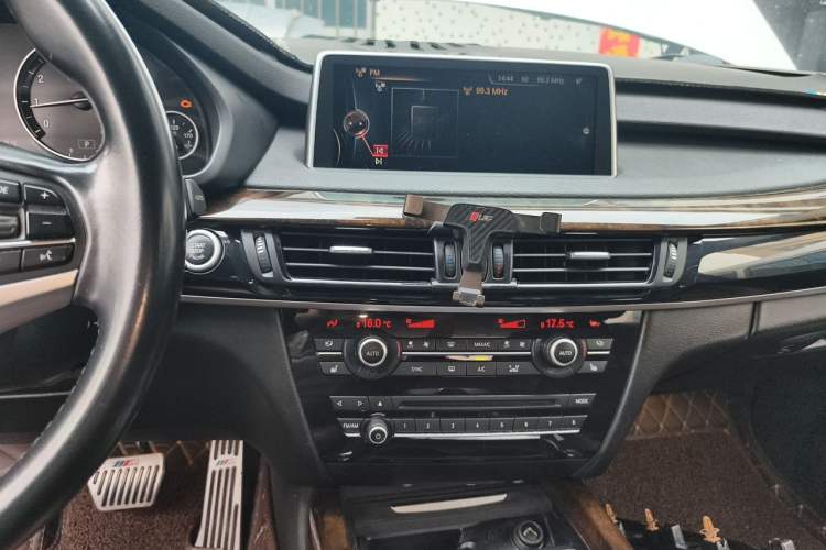 Used BMW X5 2014 xDrive35i Elegant Edition Audio And AC Panel