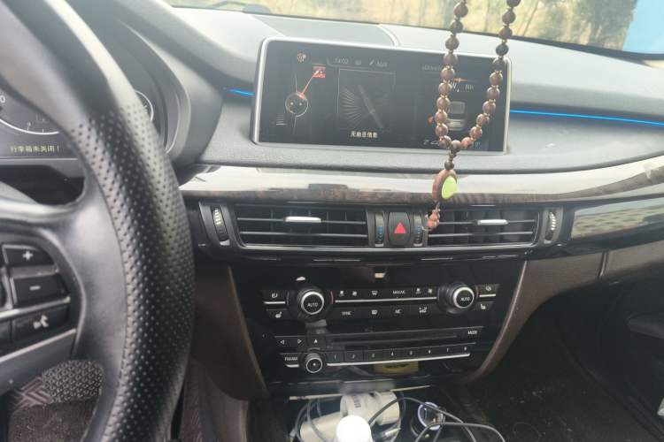 Used BMW X5 2014 xDrive35i Elegant Edition Audio And AC Panel