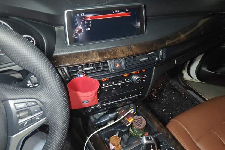 Used BMW X5  Audio And AC Panel