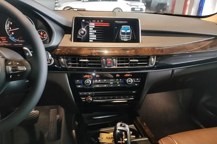 Used BMW X5 2014 xDrive35i Elegant Edition Audio And AC Panel