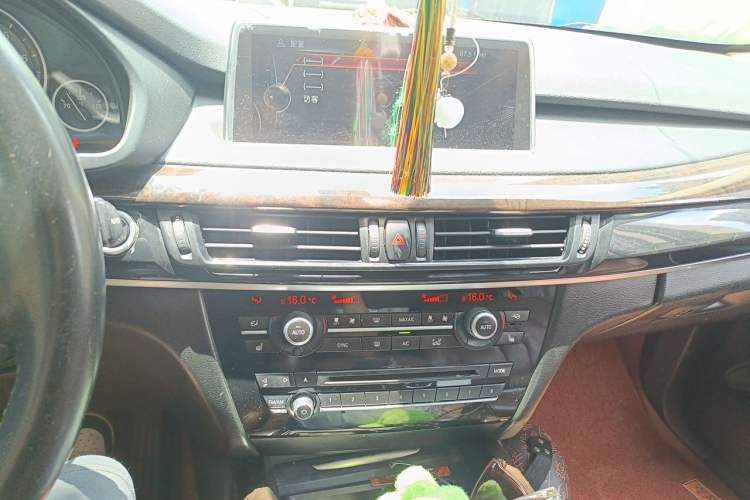 Used BMW X5 2014 xDrive35i Leading Model Audio And AC Panel
