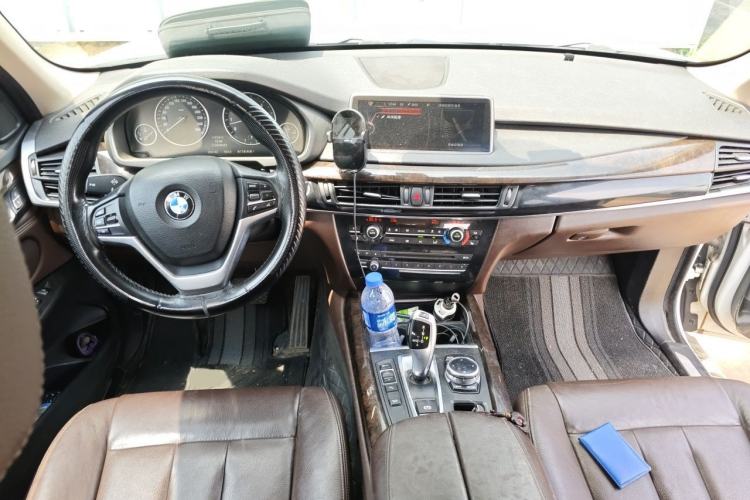 Used BMW X5 2014 xDrive35i Elegant Edition Center Console