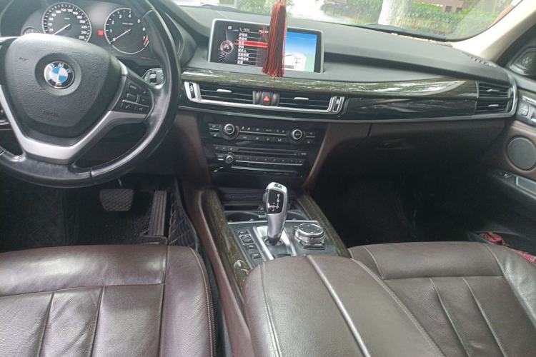 Used BMW X5 2014 xDrive35i Elegant Edition Center Console
