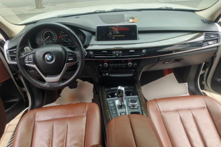 Used BMW X5 2014 xDrive35i Leading Model Center Console