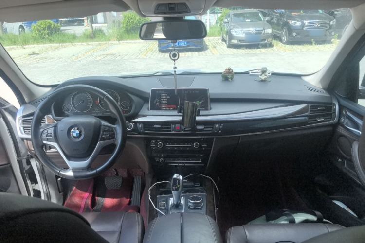 Used BMW X5 2014 xDrive35i Elegant Edition Center Console