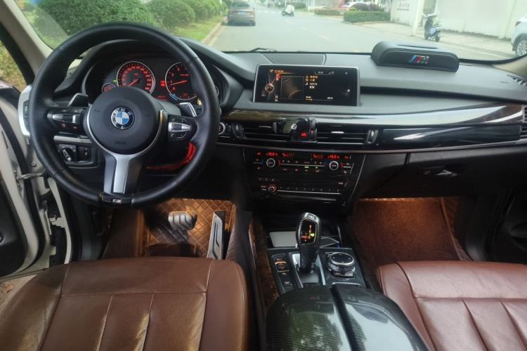Used BMW X5 2014 xDrive35i Elegant Edition Center Console