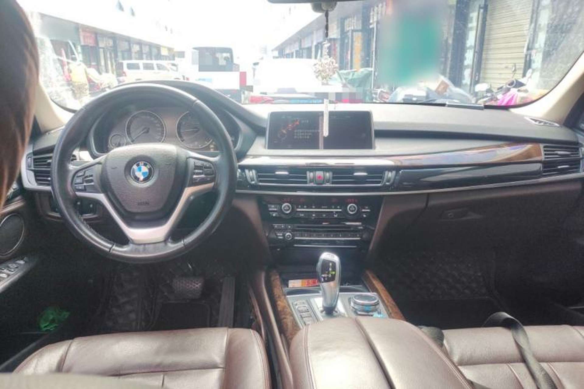 Used BMW X5 2014 xDrive35i Elegant Edition Center Console