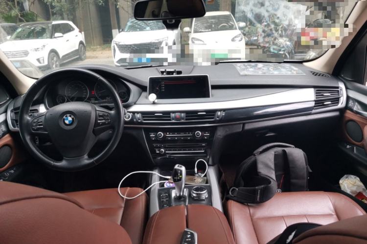 Used BMW X5 2014 xDrive35i Elegant Edition Center Console