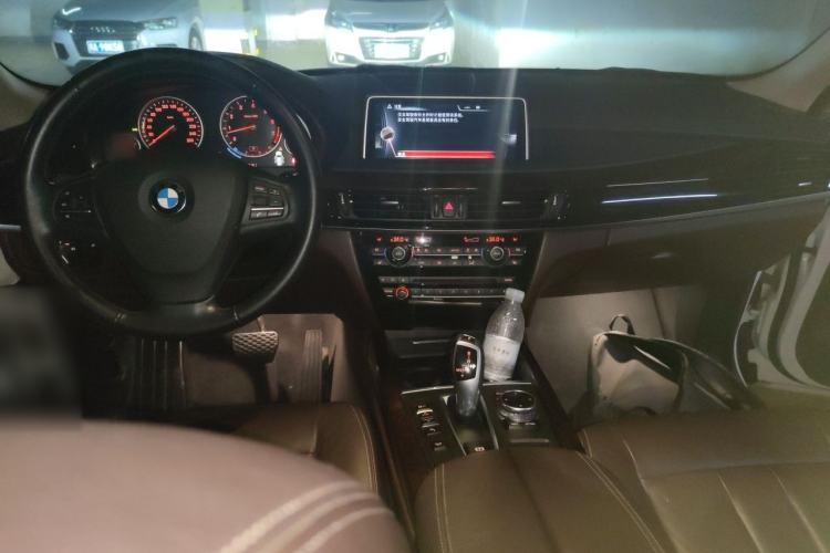 Used BMW X5 2014 xDrive35i Elegant Edition Center Console