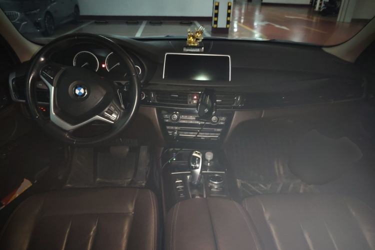Used BMW X5 2014 xDrive35i Luxury Edition Center Console