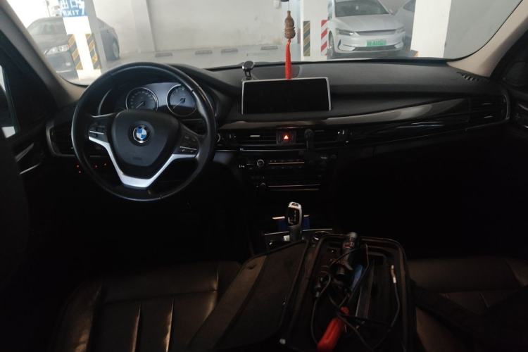 Used BMW X5 2014 xDrive35i Elegant Edition Center Console