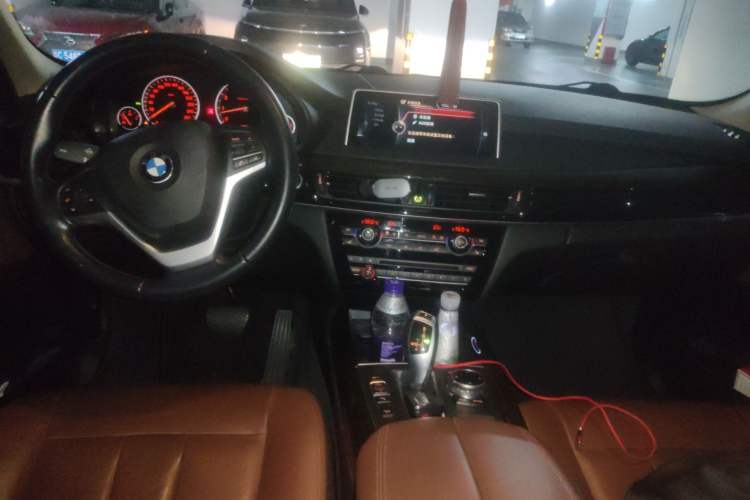 Used BMW X5 2014 xDrive35i Luxury Edition Center Console