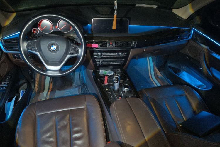 Used BMW X5 2014 xDrive35i Leading Model Center Console