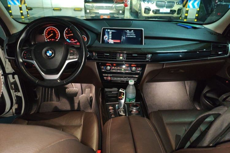 Used BMW X5 2014 xDrive35i Luxury Edition Center Console