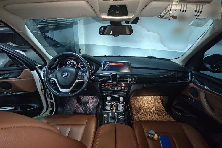 Used BMW X5 2014 xDrive35i Luxury Edition Center Console