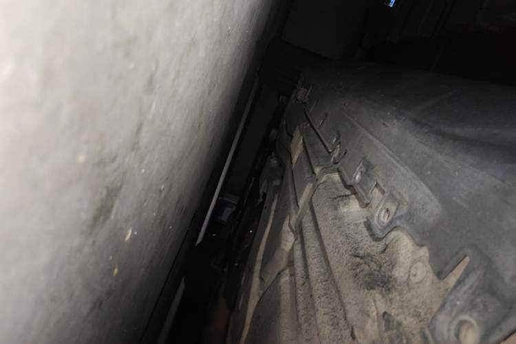 Used BMW X5  Chassis Rear Left