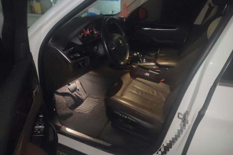 Used BMW X5 2014 xDrive35i Elegant Edition Driver Seat