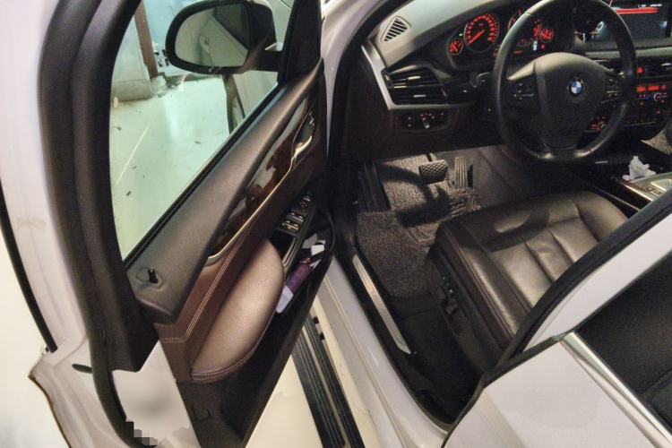 Used BMW X5 2014 xDrive35i Elegant Edition Driver Seat