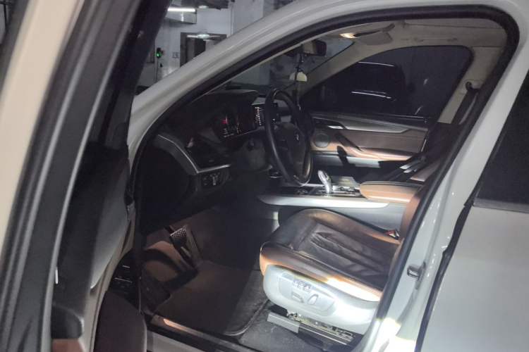 Used BMW X5  Driver Seat