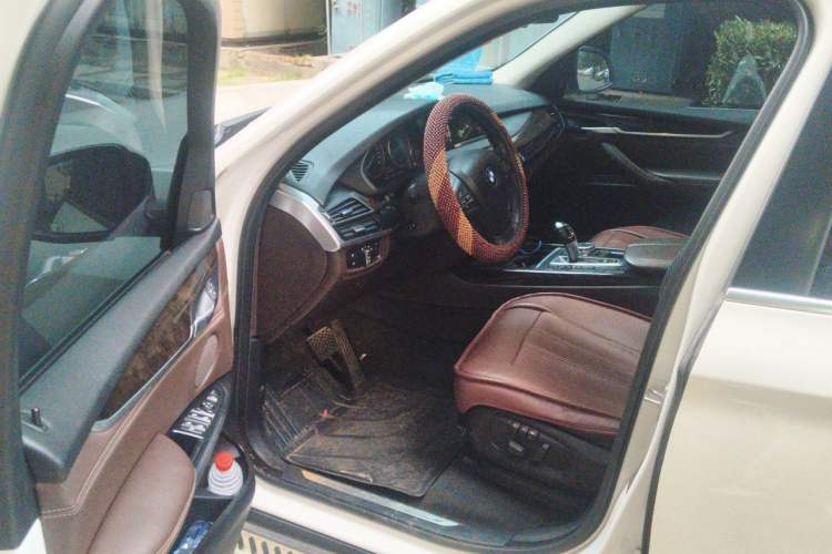Used BMW X5 2014 xDrive35i Elegant Edition Driver Seat
