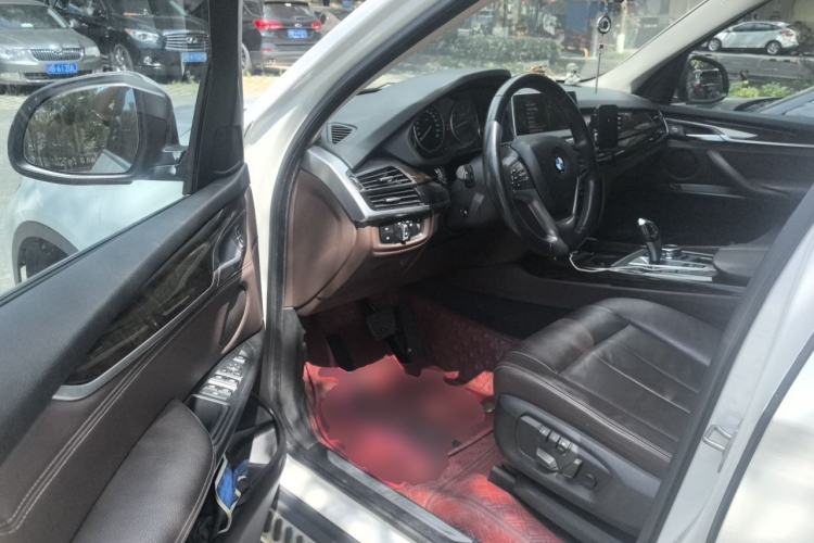 Used BMW X5 2014 xDrive35i Elegant Edition Driver Seat