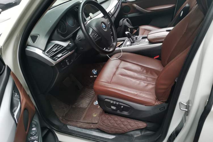 Used BMW X5 2014 xDrive35i Elegant Edition Driver Seat
