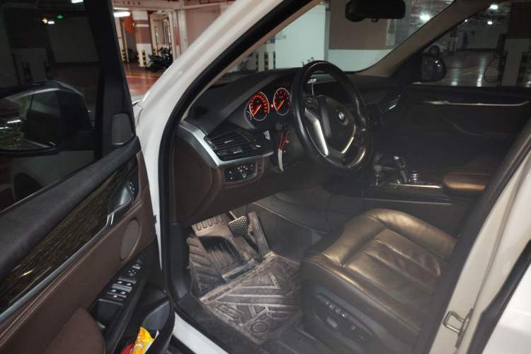 Used BMW X5 2014 xDrive35i Luxury Edition Driver Seat
