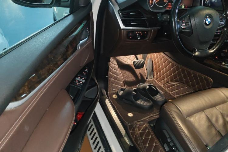 Used BMW X5 2014 xDrive35i Elegant Edition Driver Seat