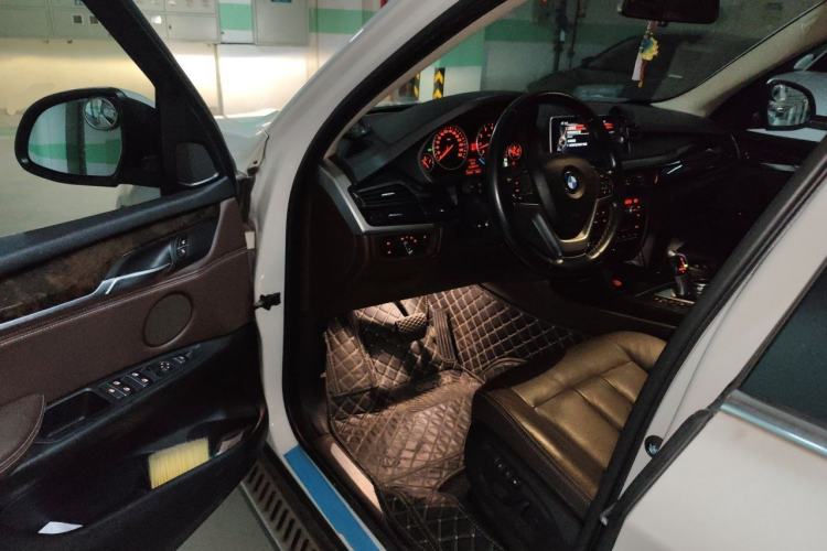 Used BMW X5 2014 xDrive35i Elegant Edition Driver Seat