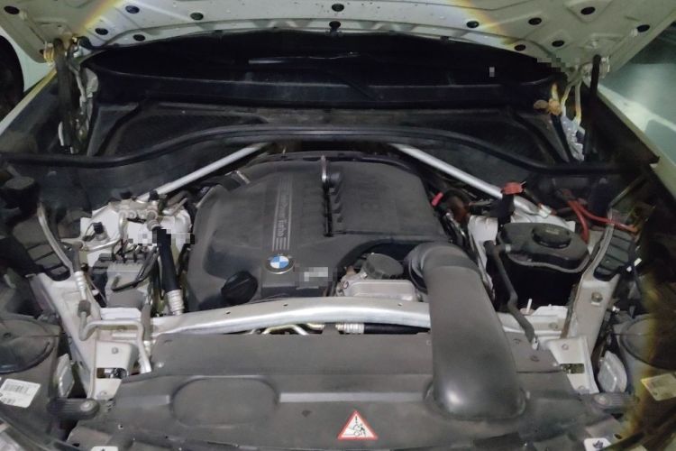 Used BMW X5 2014 xDrive35i Elegant Edition Engine Bay
