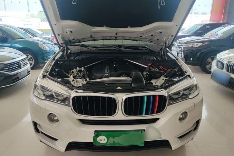 Used BMW X5 2014 xDrive35i Elegant Edition Engine Bay