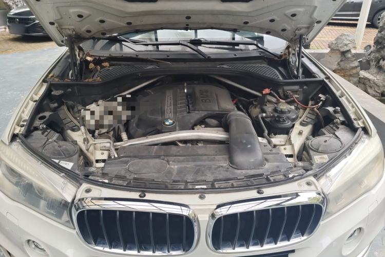 Used BMW X5 2014 xDrive35i Elegant Edition Engine Bay