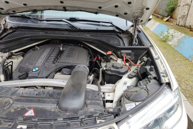 Used BMW X5  Engine Bay Left
