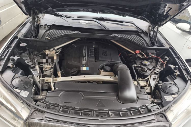 Used BMW X5 2014 xDrive35i Elegant Edition Engine Bay